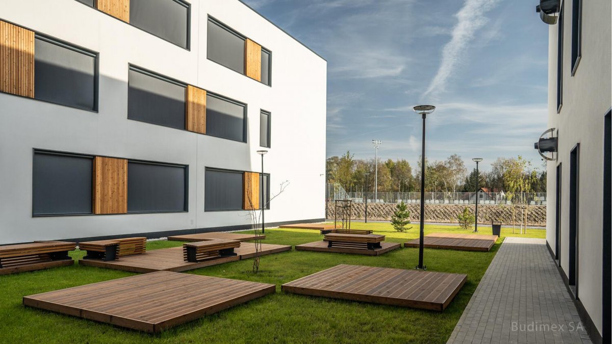 Primary School, Outside Patio