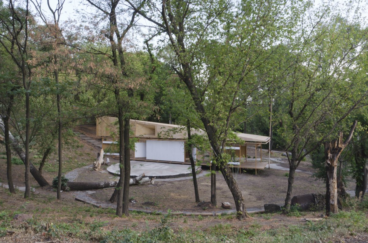 Stage was constructed in place of the former green theater in the Shevchenko Park