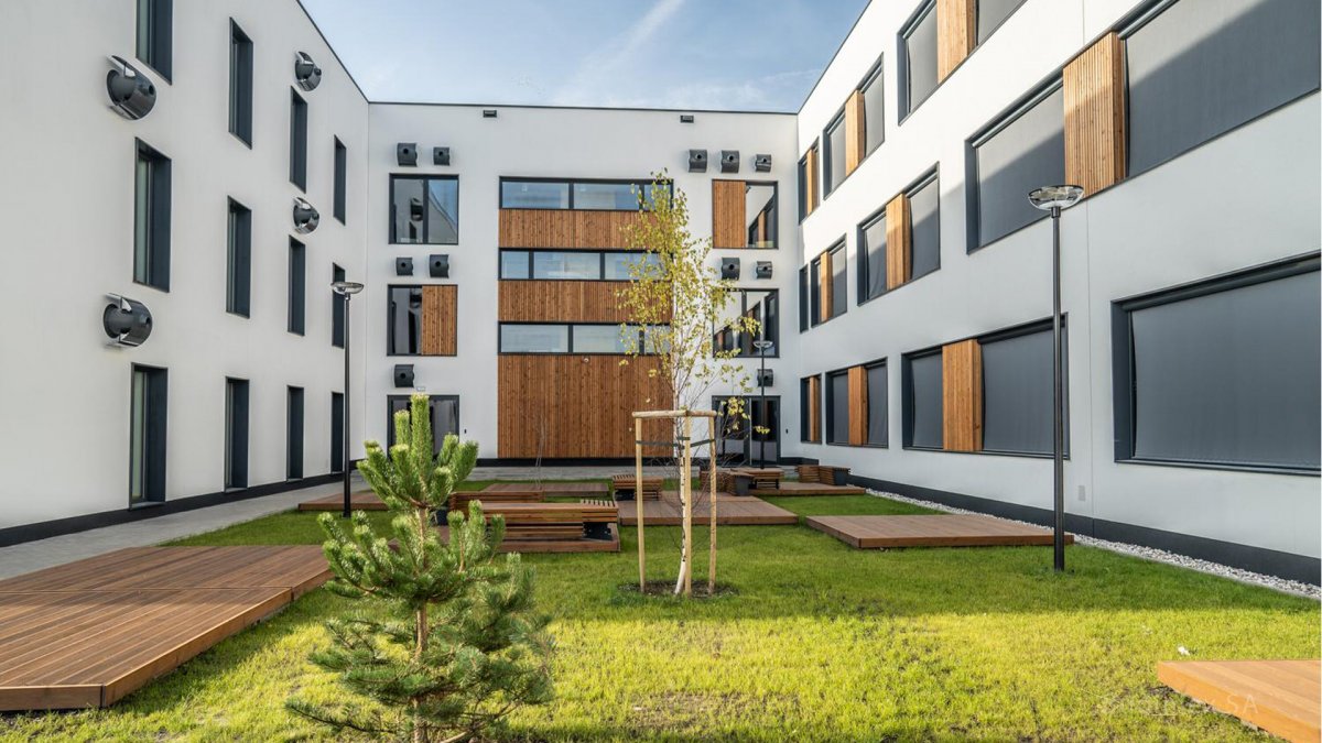 Primary School, Outside Patio